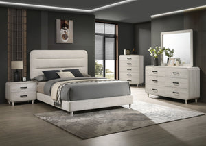  perfect for any home decor. The cen