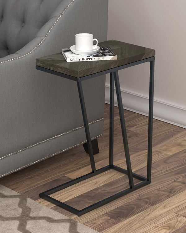  ideal as a side table or chairside table. Featuring a wood-look top crafted from engineered wood with a scratch-resistant laminate veneer