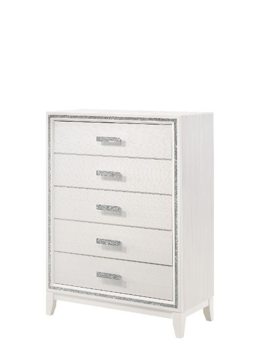 Classic design with touches of modern aspects makes this Haiden Chest ideal for any bedroom. The piece offers a rectangular tabletop and five storage drawers for displaying or organizing. It also features a glamorous shimmering silver accent trim that add