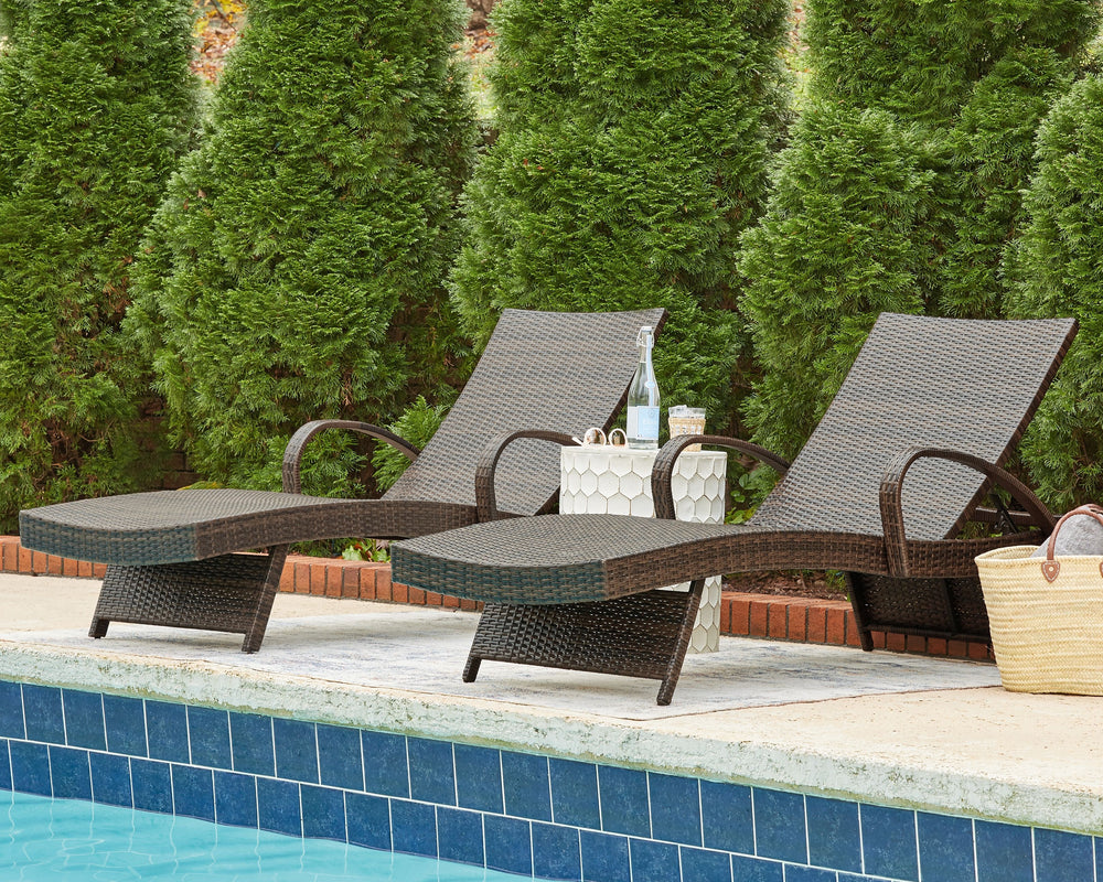This chaise lounge set is proof positive that outdoor furniture can be every bit as beautiful as it is durable. Dressed to impress with its sleek lines and flowing curves, this sturdy outdoor chaise lounge is quality crafted of resin wicker over heavy-dut