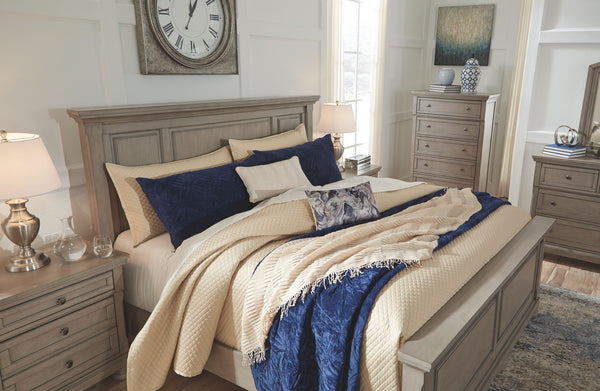  silvertone patina hardware and bun feetâ€”are so easy to love. Its burnished light gray finish elevates the look with 