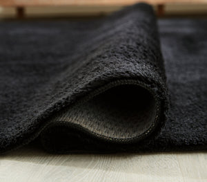  is woven for durability and is also machine washable for easy maintenance. Shag-style rugs offer the ultimate in comfort and texture when y