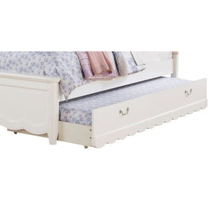 KD, Twin Trundle â€¢ Roll-Out (Caster Wheels) â€¢ May be used on either side of the bed â€¢ Wood Frame & Platform Base Boards: Scalloped Front Panel â€¢ Hardware: 2 Loop Handles<br/><br/><b>Product Features</b><ul><li>Case: 1Pc/1Ctn</li><li>Finish: White<