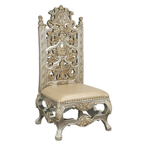Bigger is always better, the Danae dining table is a true testament to that. Boasting immaculate details on the base and legs that are fit for royalty. This grand piece is sure to leave a lasting impression on everyone that feasts their eyes on it. The Ch