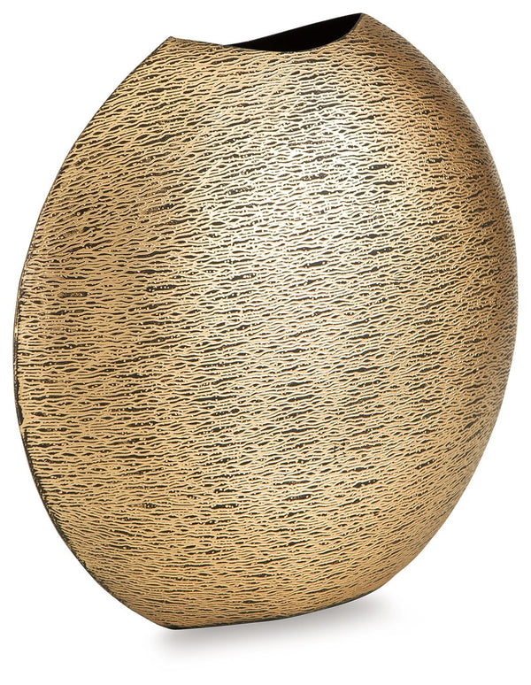 This vase offers a unique take on contemporary stylings. An antiqued goldtone finish has a glam appeal, while the rounded form gives it geometric character. Equally as artistic displayed on its own or with faux greenery, this vase is a statement-making ad