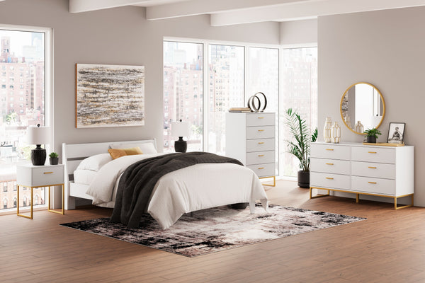 Socalle - Two-Tone - 6 Pc. - Dresser, Chest, Queen Panel Platform Bed, 2 Nightstands
