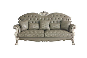  this sofa collection creates an elegant and traditional design into your living room. Hand-Crafted pieces inspired from the luxurious design o