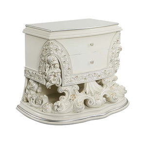 Bringing a modern approach to the classic ornate Rococo style, the Adara bed blends in contemporary touches with traditional design details. The PU adds a fresh approach to the intricately embellished bed. The antique white is embellished with light gold 