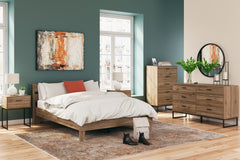 Deanlow - 3 Pc. - Dresser, Full Platform Panel Bed - Honey