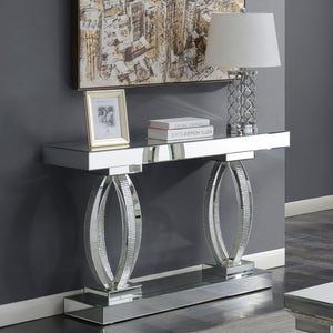  oval-shaped bases. The base is adorned with acrylic crystals