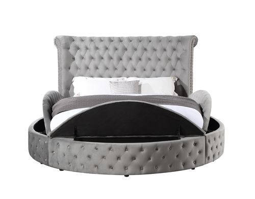 Gaiva - Eastern King Bed - Gray Velvet