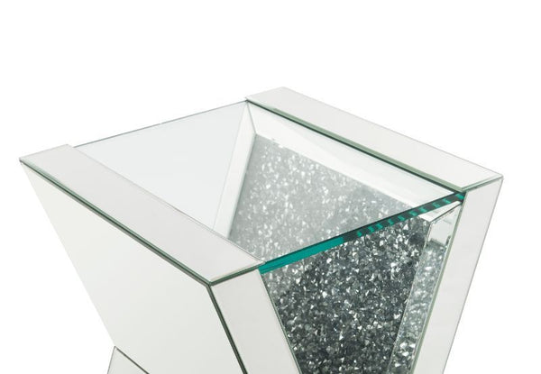 this table is one your friends and family will all be envious of and will be talking about for years to come. The faux diamond inlay adds the right amount of