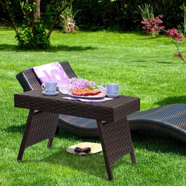 This brown gradient coffee table is made out of durable  weather-resistant resin and an open-weave material  which will not fray and can tolerate high summer temperatures. Â   Their contemporary design and ergonomic comfort are exactly the right combinati