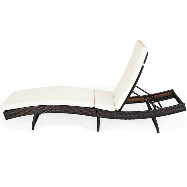 Equipped with thick cushion---D17 sponge filling and non-woven fabric cover <br>Use hoop and loop fastener to attach the cushion to the chair <br>The cushion cover is detachable and washable. <br>The backrest has 5 adjusting levels  height options from 16