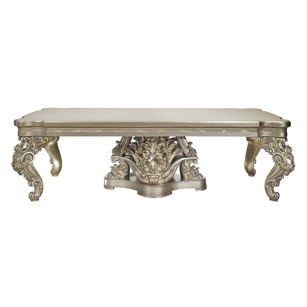 Bigger is always better, the Danae dining table is a true testament to that. Boasting immaculate details on the base and legs that are fit for royalty. This grand piece is sure to leave a lasting impression on everyone that feasts their eyes on it. The Ch