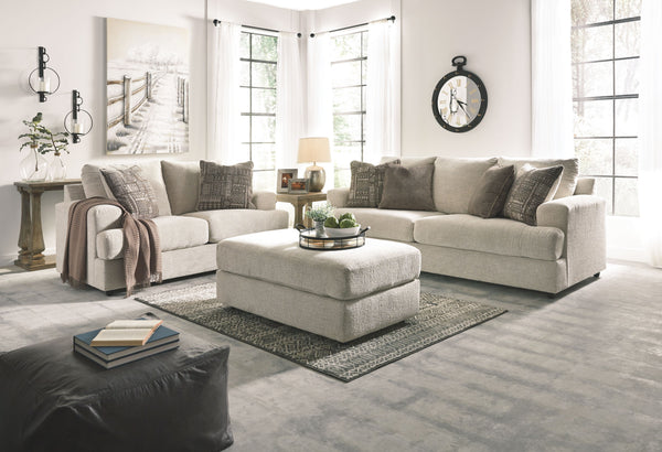 Flaunting a trendsetting silhouette, this set puts the contemporary in your contemporary home. Chunky chenille fabric satisfies your need for a piece that feels as good as it looks. Accented with soft jacquard chenille throw pillows for a splash of geomet