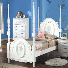Box Spring Required Poster Bed: Arched Headboard/Footboard Oval Rope Molding with floral motif decals Flora Collection: Poster & Panel Beds, Optional Trundle sold Separately