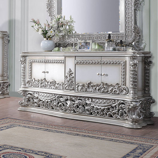  intricate scrollwork
