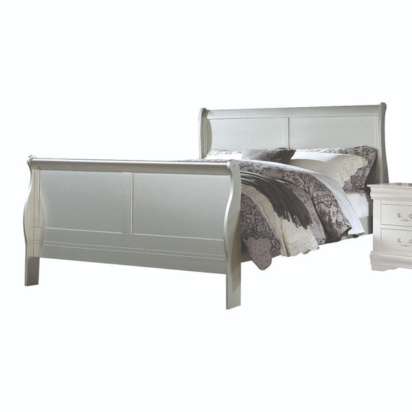 Bring casual elegance into your home with the Louis Phillipe III bedroom collection. An eye-catching sleigh bed lies at the heart of this classic bedroom set. Crafted with selected wood and veneers is available in different finishes to choose. This beauti