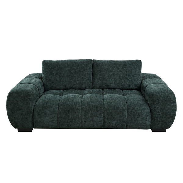  deep cushions invite you to relax