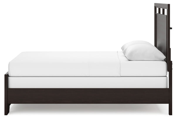 Covetown - Dark Brown - Queen Panel Bed