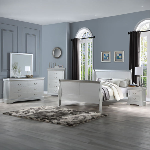 Louis Philippe III - Eastern King Bed - Platinum - 47"