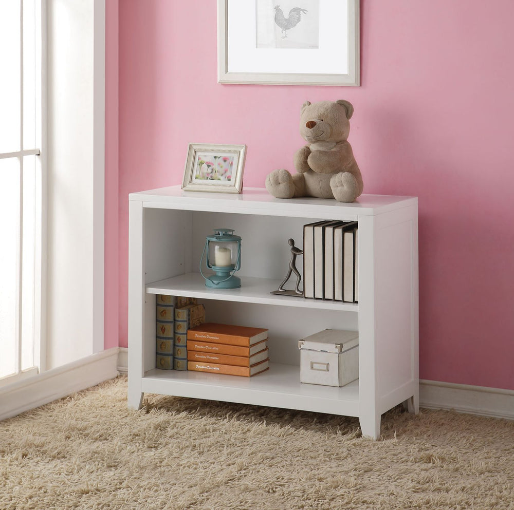 Create the dream bedroom for your little girl with Lacey collection. Beautiful accents are seen throughout including nickel rosette knobs and queen Anne legs. With many storage options and details like floral Felt-Lined drawers, the collection is ideal<br