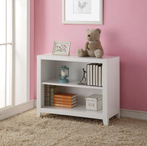 Create the dream bedroom for your little girl with Lacey collection. Beautiful accents are seen throughout including nickel rosette knobs and queen Anne legs. With many storage options and details like floral Felt-Lined drawers, the collection is ideal<br