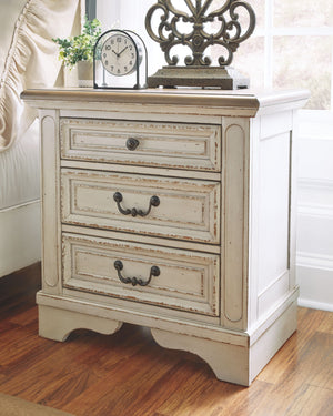  2 Nightstands