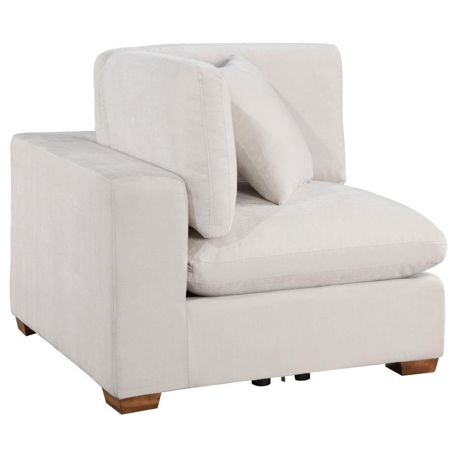 Maximize seating in your modern living room with this stylish corner chair, designed to connect sectional pieces seamlessly. Upholstered in a smooth, soft fabric, this chair provides a cozy spot to relax while maintaining a sleek, contemporary look. The c
