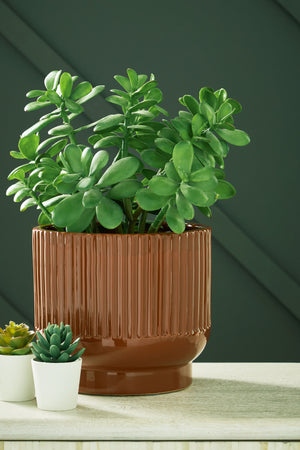  this vase subtly wows on its own or when filled with your favorite flower