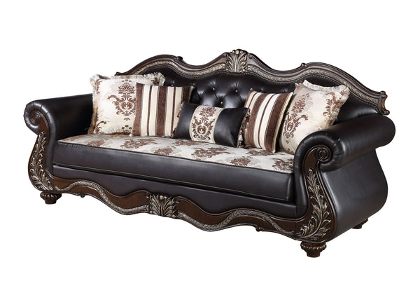 The Royal Classics Maximus Living Room Sofa blends heirloom-quality craftsmanship with timeless elegance, making it a luxurious addition to any refined living space. Expertly crafted from solid pine and adorned with premium polyurethane carvings, this sof