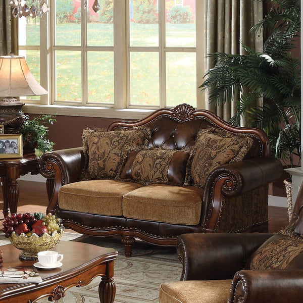 The Dreena traditional sofa collection features decorative molding trim, its complemented by comfortable seating made with faux leather and chenille fabric. This collection is perfectly suitable for any living room environment.<br/><br/><b>Product Feature