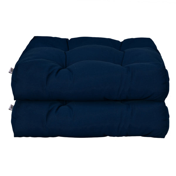 Durable polyester fabric is wear-resistant with a long lifespan <br>Soft cushions offer a better sitting experience <br>The waterproof and oil-proof cover is easy to clean and maintain <br>Exquisite workmanship without deformation <br>Sun protection funct