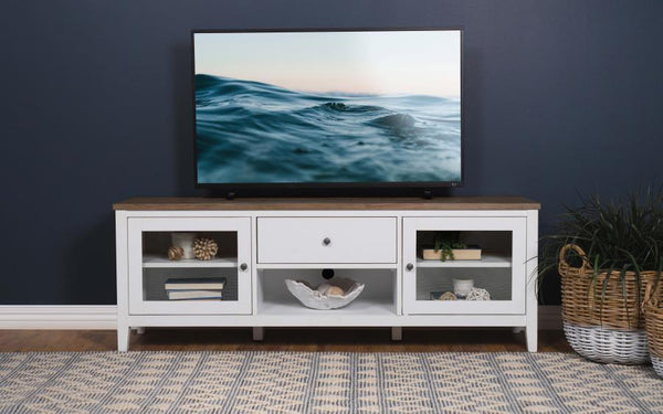  this console creates a breezy look with cottage