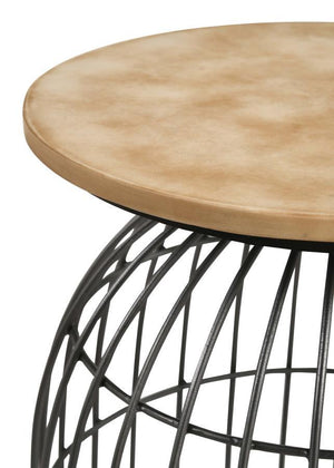  while the smooth round marble surface provid