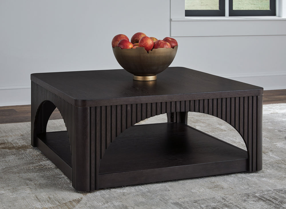 This end table is a stylish and sophisticated piece with a dark French black finish. Architecturally designed with unique arches and lattice details, it adds on-trend elegance to your existing home decor.<br><br><b>Additional Dimensions</b><br><ul><li>Ope