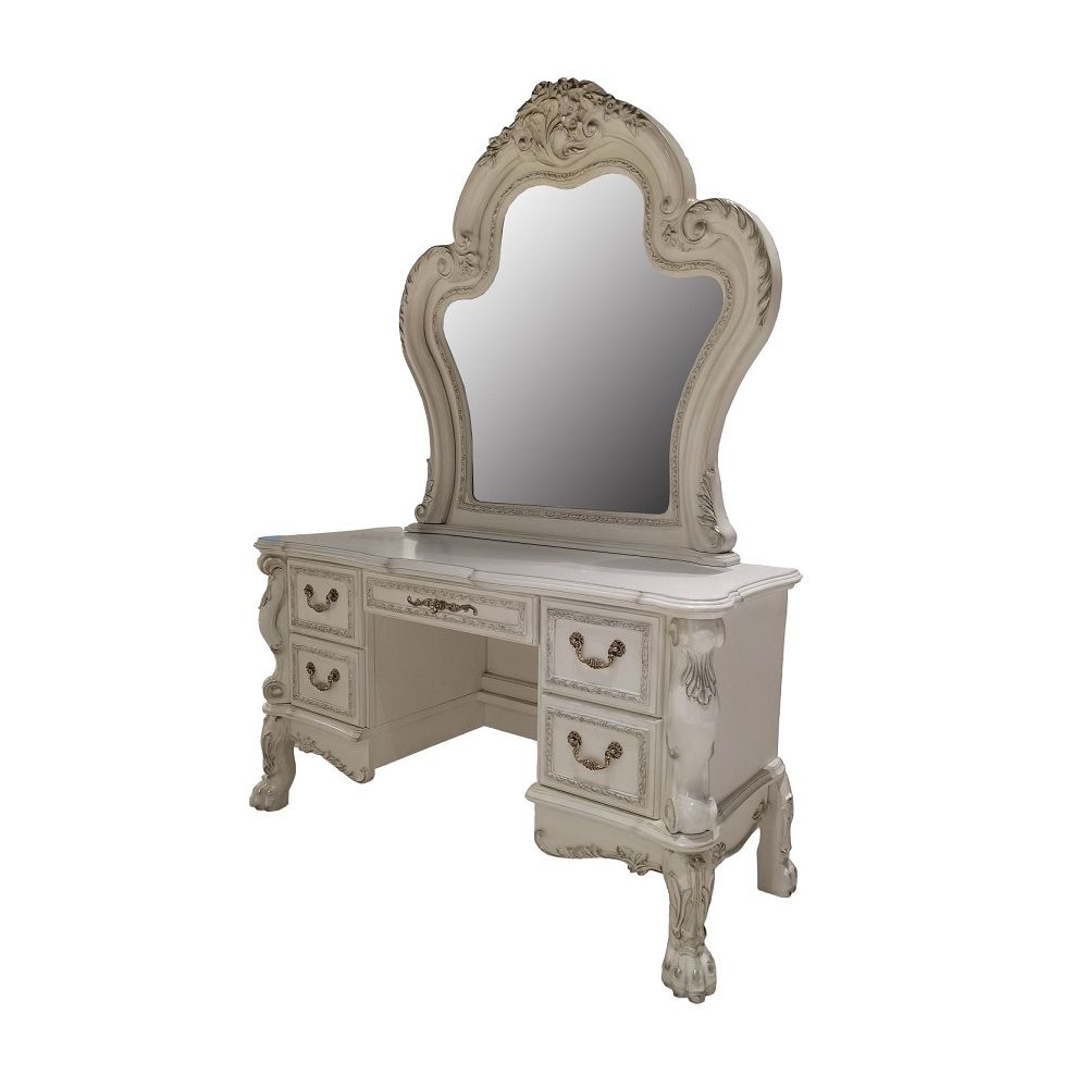 The Dresden II bedroom collection is exclusively designed and filled with romantic spirit. The pieces are crafted and inspired by the luxurious designs of the past, the gorgeous bed features a stunning champagne PU wingback headboard, and a nailhead trim 