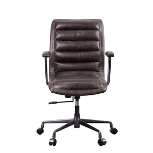  this chair is designed to maximize the comfort and coziness. With the swivel and adjustable height