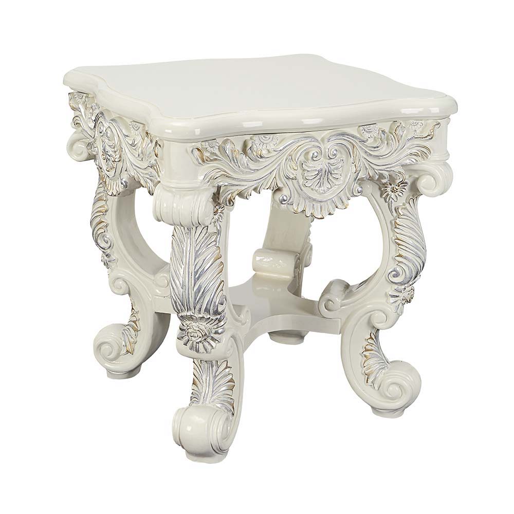 The Persian influence in the conceptualization and presentation of the Sornina coffee table makes it a timeless creation. Featuring a sturdy wooden construction, this console table features a round tabletop that is followed by intricate detailing around t