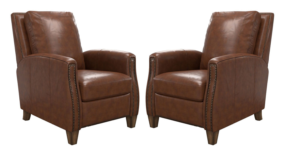 The Hunter features padded backs and sides with a heavyweight double upholstered back flap, offering a clean tailored look. Crafted with predominately high-quality North American hides, this chair ensures a luxurious feel wherever you sit and touch. In ad
