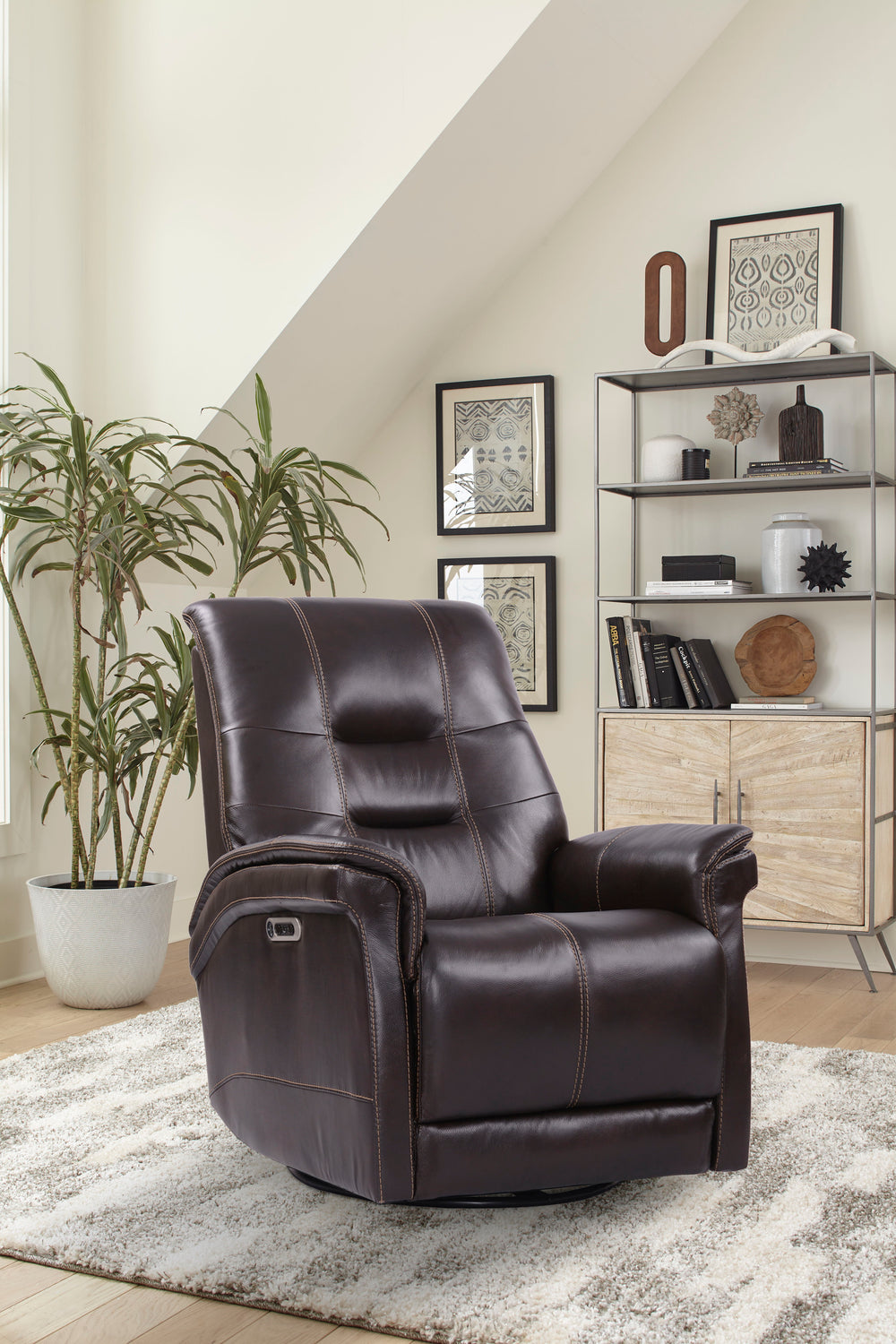 Enjoy the ultimate in relaxation with this stylish Verona Linen Carnegie glider rocker featuring a FreeMotionÂ® cordless battery-powered headrest and footrest plus 360-degree swiveling motion.<br/><br/><b>Product Features</b><ul><li>Power Headrest</li><li