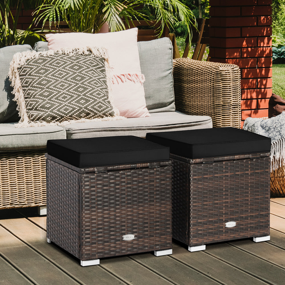 Can be used as a storage box  a footstool  a side table or an additional seat<br>Ample storage space inside offers more convenience<br>Soft seat cushions bring you optimal comfort<br>Smooth zippers make the cushion cover easy to remove and wash<br>Stable 