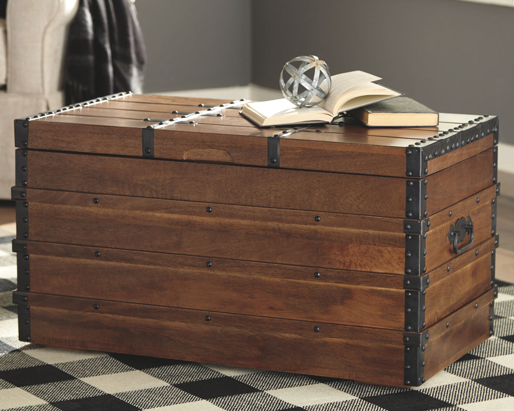 Wooden it be nice? This vintage-inspired trunk is the ideal accent piece for your urban oasis, modern farmhouse or contemporary cottage. Need more convincing? This handsome storage piece does double duty as a casually cool coffee table.<br><br><b>Addition
