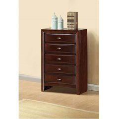 The Ireland chest in espresso with 5 drawers will meet all of your bedroom storage needs with space for clothing and linen. All drawers have English dovetail with center metal glides. Drawer fronts are beveled and complemented by slightly flared square.<b