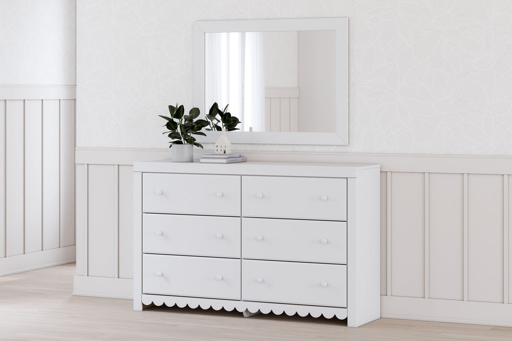 Make getting ready for the day or bed that much more magical with this dresser with mirror. Charmingly cute with its scalloped detailing, it appeals to both her sense of playful whimsy and your love for modern design. And the bed-'s crisp white finish giv