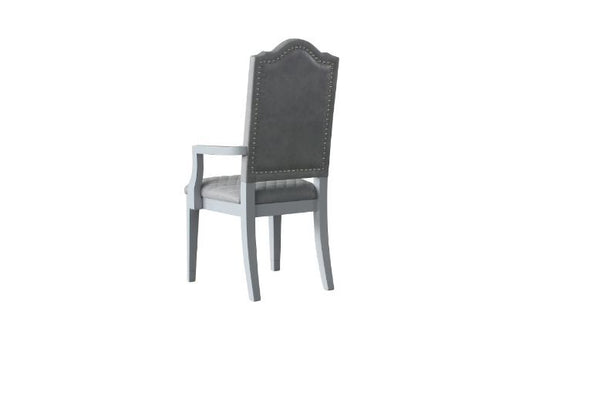  this set will provide ultimate sophisticated dining experience. Elegant silhouette