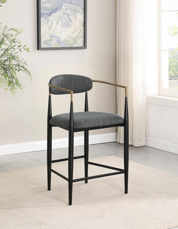  airy ambiance with an open back and slim