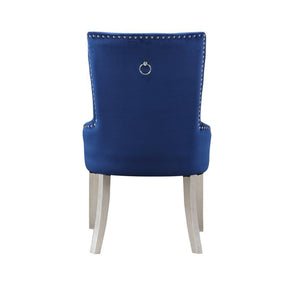  Pull-Ring (Outside) Padded Seat Apron Padded Backrest (Button Tufted Inside) Seat Construction: Padded Apron Seat () Wooden Tap