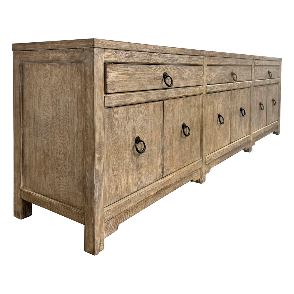 Discover the distinctive Edinburg console, which combines classic style with functionality. Soft-close doors hide adjustable shelves, while three smoothly sliding drawers provide easy storage. The felt-lined drawers add elegance while keeping your items s